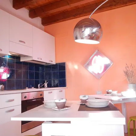 Bed and Breakfast Via Punta 8 3*