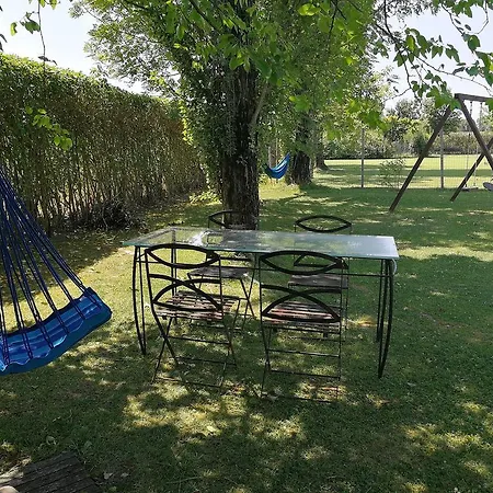 Bed & Breakfast Via Punta 8 3*